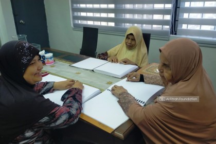 4. Ustazah Halimah's team also resumed their braille Quran classes at the location 